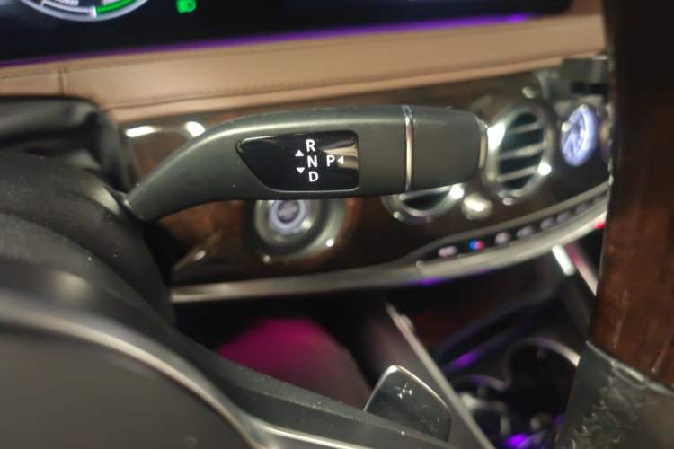 Used Mercedes-Benz S-Class 2020 S 350 L Exclusive Edition Prestige Collection Gear Lever