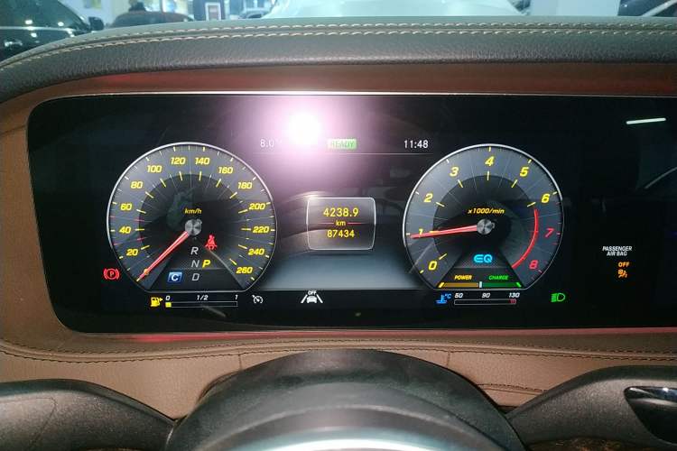 Used Mercedes-Benz S-Class 2020 S 350 L Business Class Ultimate Edition Instrument Cluster