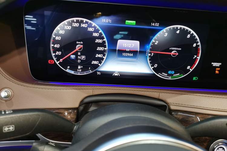 Used Mercedes-Benz S-Class 2020 S 350 L Business Class Ultimate Edition Instrument Cluster