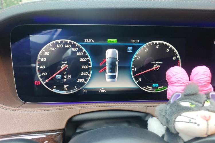 Used Mercedes-Benz S-Class 2020 S 350 L Business Class Ultimate Edition Instrument Cluster