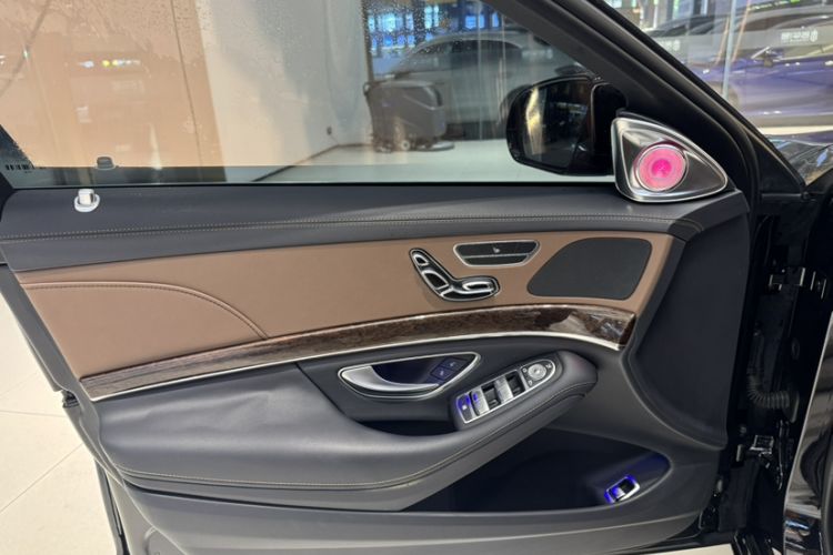 Used Mercedes-Benz S-Class 2020 S 350 L Business Class Ultimate Edition Interior 10