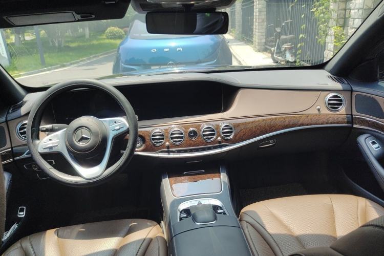 Used Mercedes-Benz S-Class 2020 S 350 L Business Class Ultimate Edition Interior 2