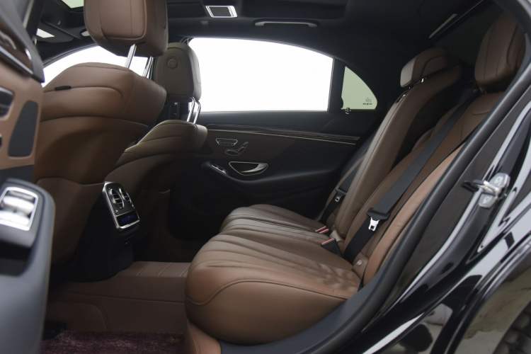 Used Mercedes-Benz S-Class 2020 S 350 L Business Class Ultimate Edition Interior 2