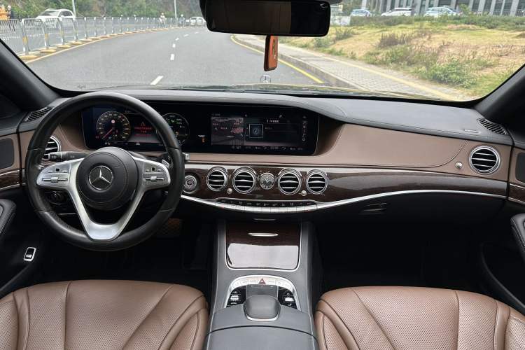 Used Mercedes-Benz S-Class 2020 S 350 L Business Class Ultimate Edition Interior 2