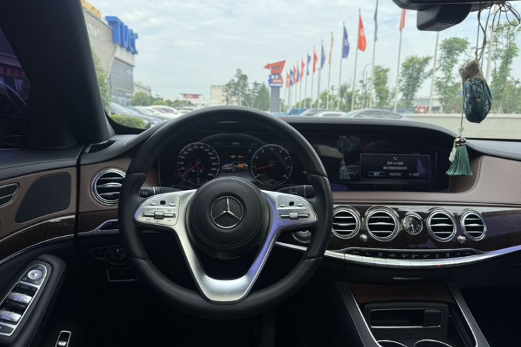 Used Mercedes-Benz S-Class 2020 S 350 L Business Class Ultimate Edition Interior 2