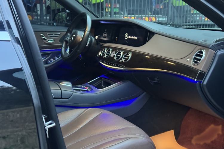 Used Mercedes-Benz S-Class 2020 S 350 L Business Class Ultimate Edition Interior 3