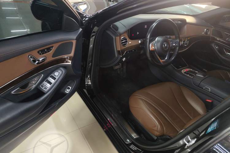 Used Mercedes-Benz S-Class 2020 S 350 L Business Class Ultimate Edition Interior 3