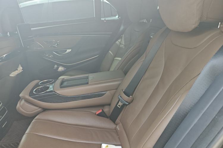 Used Mercedes-Benz S-Class 2020 S 450 L 4MATIC Exclusive Edition Interior 4