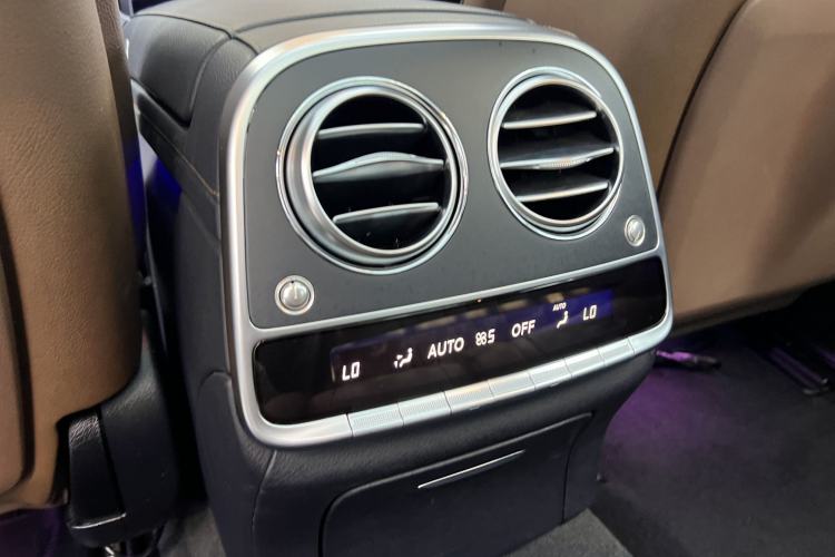 Used Mercedes-Benz S-Class 2020 S 350 L Business Class Ultimate Edition Interior 4