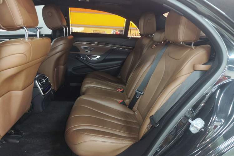 Used Mercedes-Benz S-Class 2020 S 350 L Business Class Ultimate Edition Interior 4