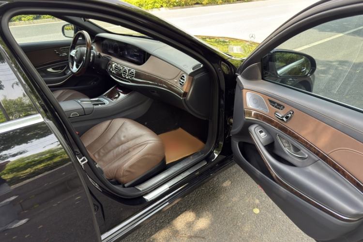 Used Mercedes-Benz S-Class 2020 S 350 L Exclusive Edition Prestige Collection Interior 5