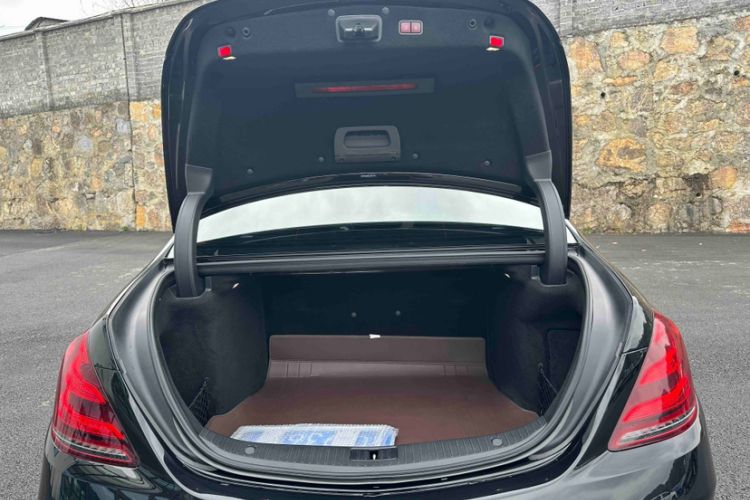 Used Mercedes-Benz S-Class 2020 S 450 L 4MATIC Exclusive Edition Interior 5