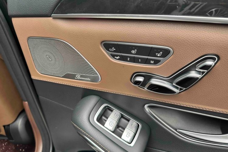 Used Mercedes-Benz S-Class 2020 S 450 L 4MATIC Exclusive Edition Interior 6