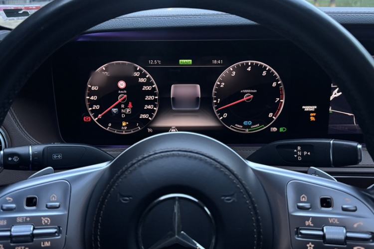 Used Mercedes-Benz S-Class 2020 S 350 L Business Class Ultimate Edition Interior 7