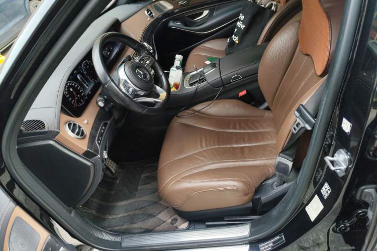 Used Mercedes-Benz S-Class 2020 S 450 L 4MATIC Exclusive Edition Left Front Seat