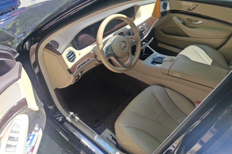 Used Mercedes-Benz S-Class 2020 S 350 L Business Class Ultimate Edition Left Front Seat