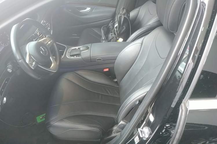 Used Mercedes-Benz S-Class 2020 S 350 L Business Class Ultimate Edition Left Front Seat