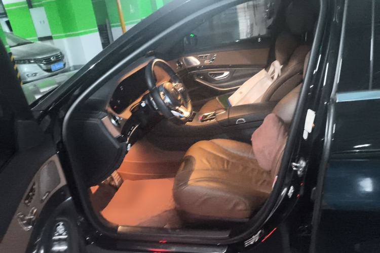 Used Mercedes-Benz S-Class 2020 S 450 L 4MATIC Exclusive Edition Left Front Seat
