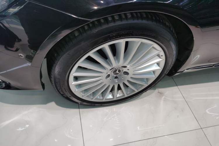 Used Mercedes-Benz S-Class 2020 S 350 L Business Class Ultimate Edition Left Front Wheel Hub