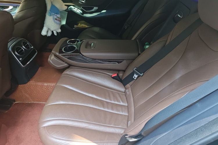 Used Mercedes-Benz S-Class 2020 S 350 L Business Class Ultimate Edition Left Rear Seat