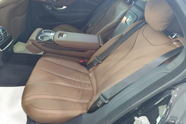Used Mercedes-Benz S-Class 2020 S 350 L Business Class Ultimate Edition Left Rear Seat