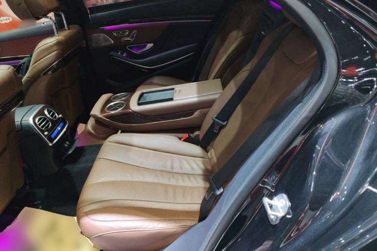 Used Mercedes-Benz S-Class 2020 S 350 L Exclusive Edition Prestige Collection Left Rear Seat