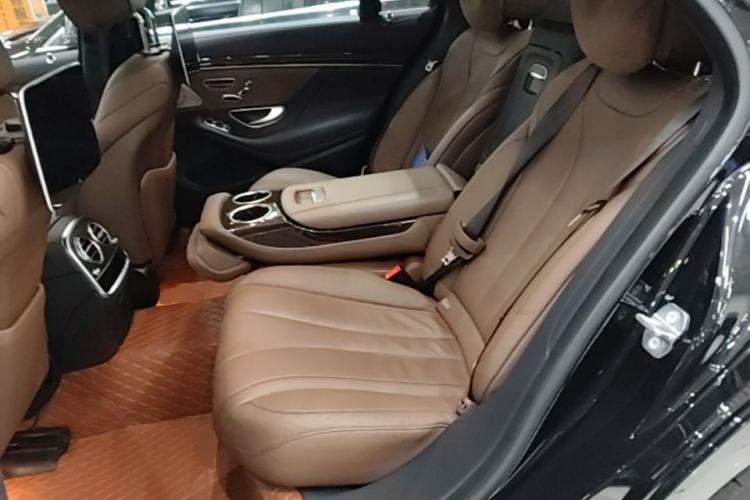 Used Mercedes-Benz S-Class 2020 S 350 L Business Class Ultimate Edition Left Rear Seat