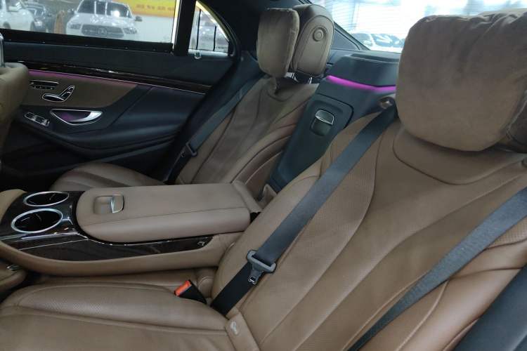 Used Mercedes-Benz S-Class 2020 S 350 L Business Class Ultimate Edition Left Rear Seat