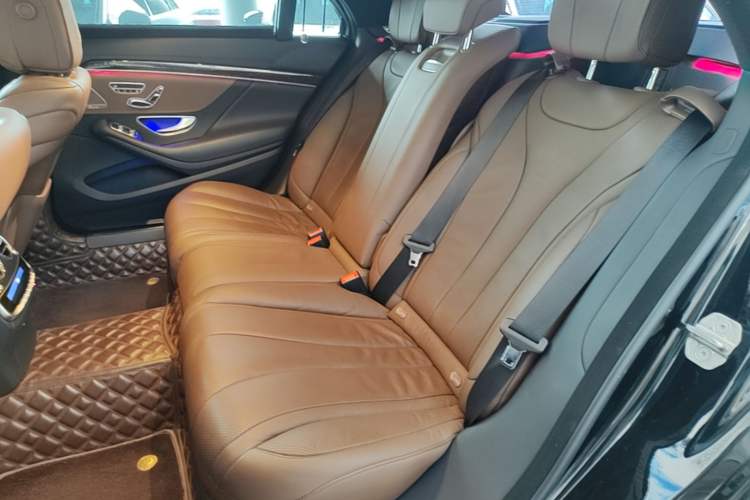 Used Mercedes-Benz S-Class 2020 S 350 L Business Class Ultimate Edition Left Rear Seat