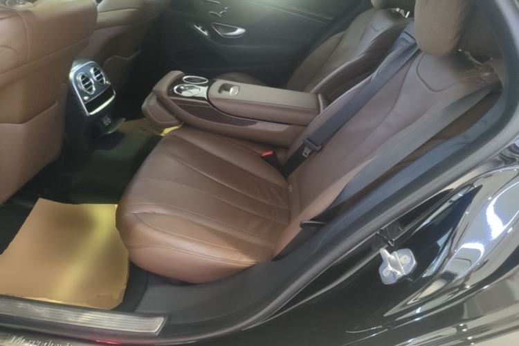 Used Mercedes-Benz S-Class 2020 S 350 L Business Class Ultimate Edition Left Rear Seat