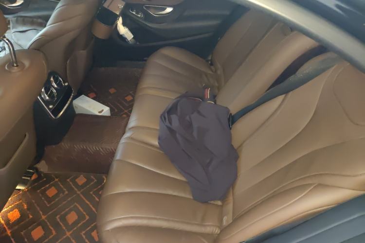 Used Mercedes-Benz S-Class 2020 S 350 L Business Class Ultimate Edition Left Rear Seat