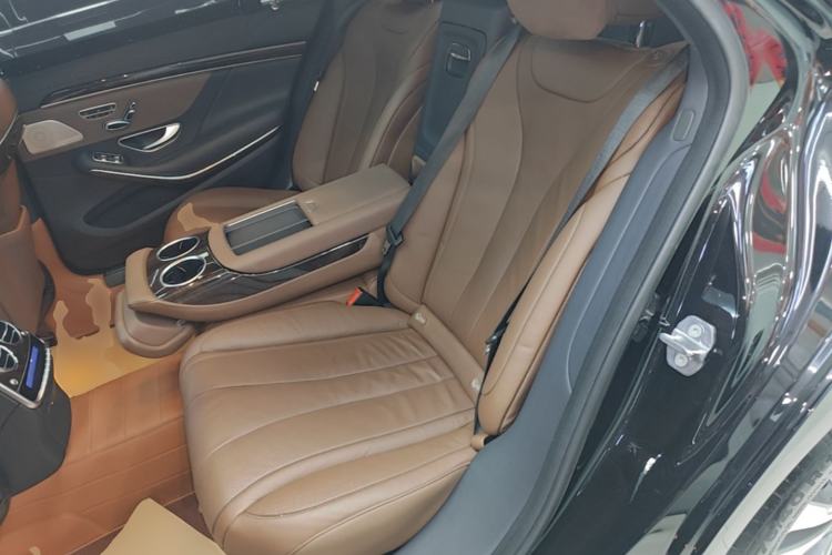 Used Mercedes-Benz S-Class 2020 S 350 L Exclusive Edition Prestige Collection Left Rear Seat