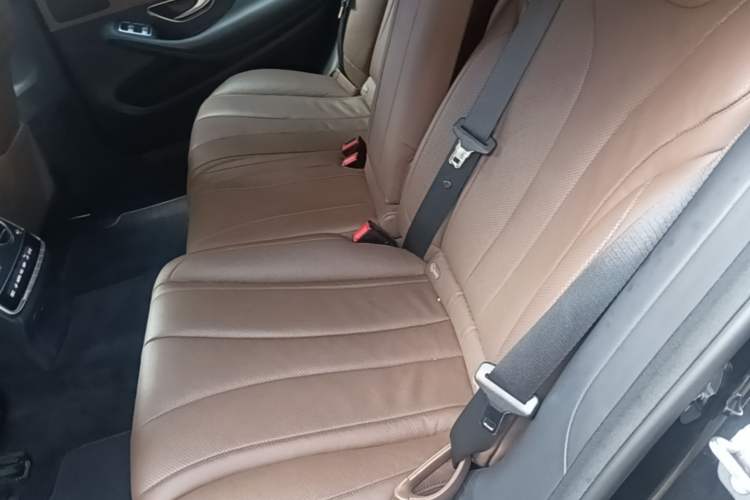 Used Mercedes-Benz S-Class 2020 S 350 L Business Class Ultimate Edition Left Rear Seat