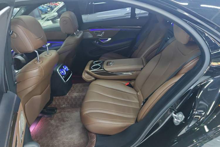 Used Mercedes-Benz S-Class 2020 S 350 L Business Class Ultimate Edition Left Rear Seat