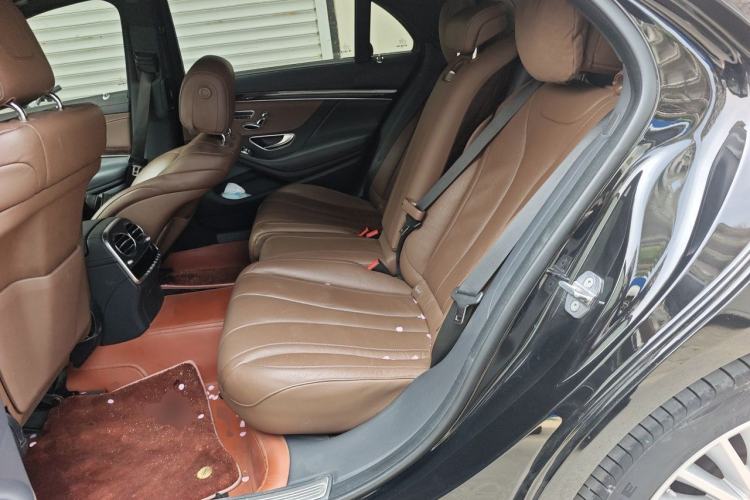 Used Mercedes-Benz S-Class 2020 S 350 L Business Class Ultimate Edition Left Rear Seat