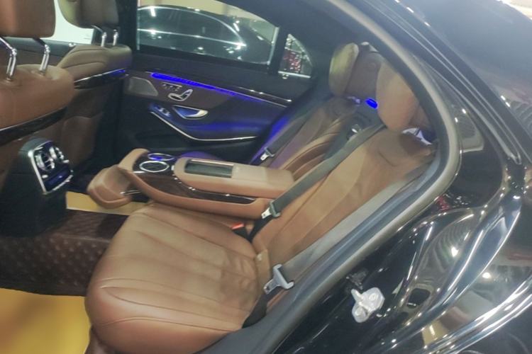 Used Mercedes-Benz S-Class 2020 S 350 L Exclusive Edition Prestige Collection Left Rear Seat