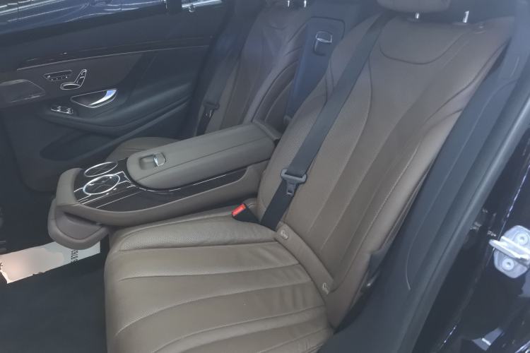 Used Mercedes-Benz S-Class 2020 S 350 L Business Class Ultimate Edition Left Rear Seat
