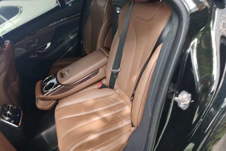 Used Mercedes-Benz S-Class 2020 S 350 L Business Class Ultimate Edition Left Rear Seat