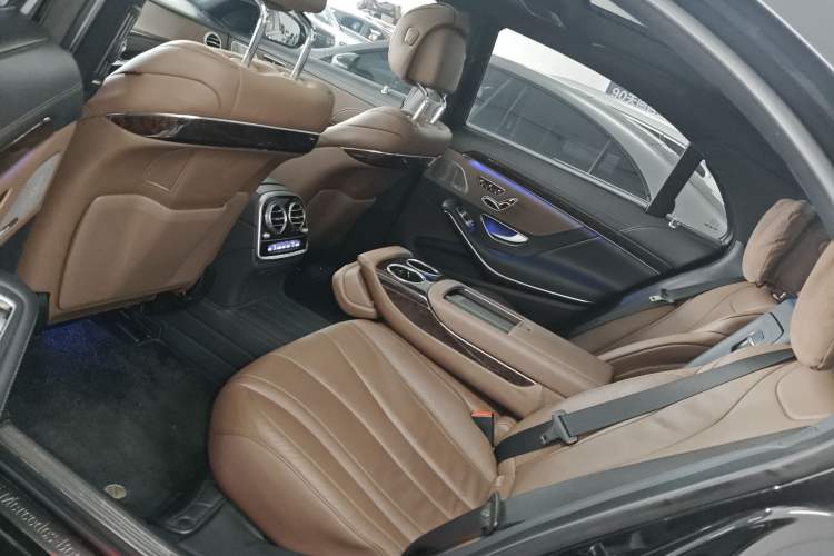 Used Mercedes-Benz S-Class 2020 S 350 L Exclusive Edition Prestige Collection Left Rear Seat