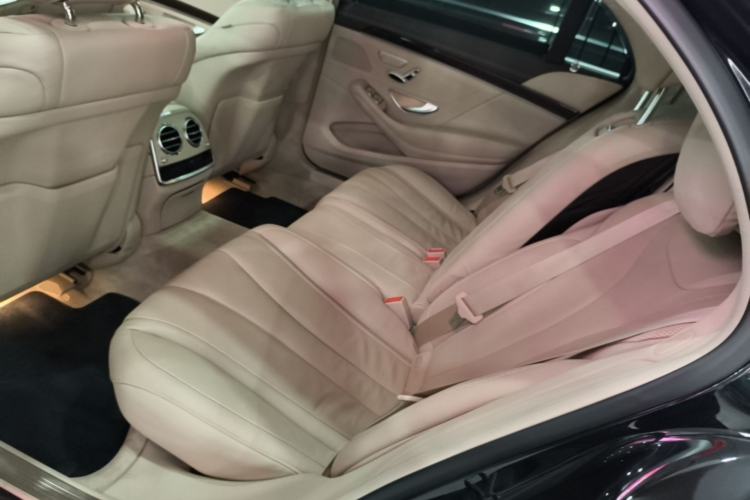 Used Mercedes-Benz S-Class 2020 S 350 L Business Class Ultimate Edition Left Rear Seat