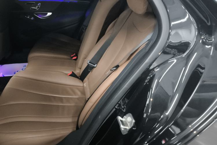 Used Mercedes-Benz S-Class 2020 S 350 L Business Class Ultimate Edition Left Rear Seat