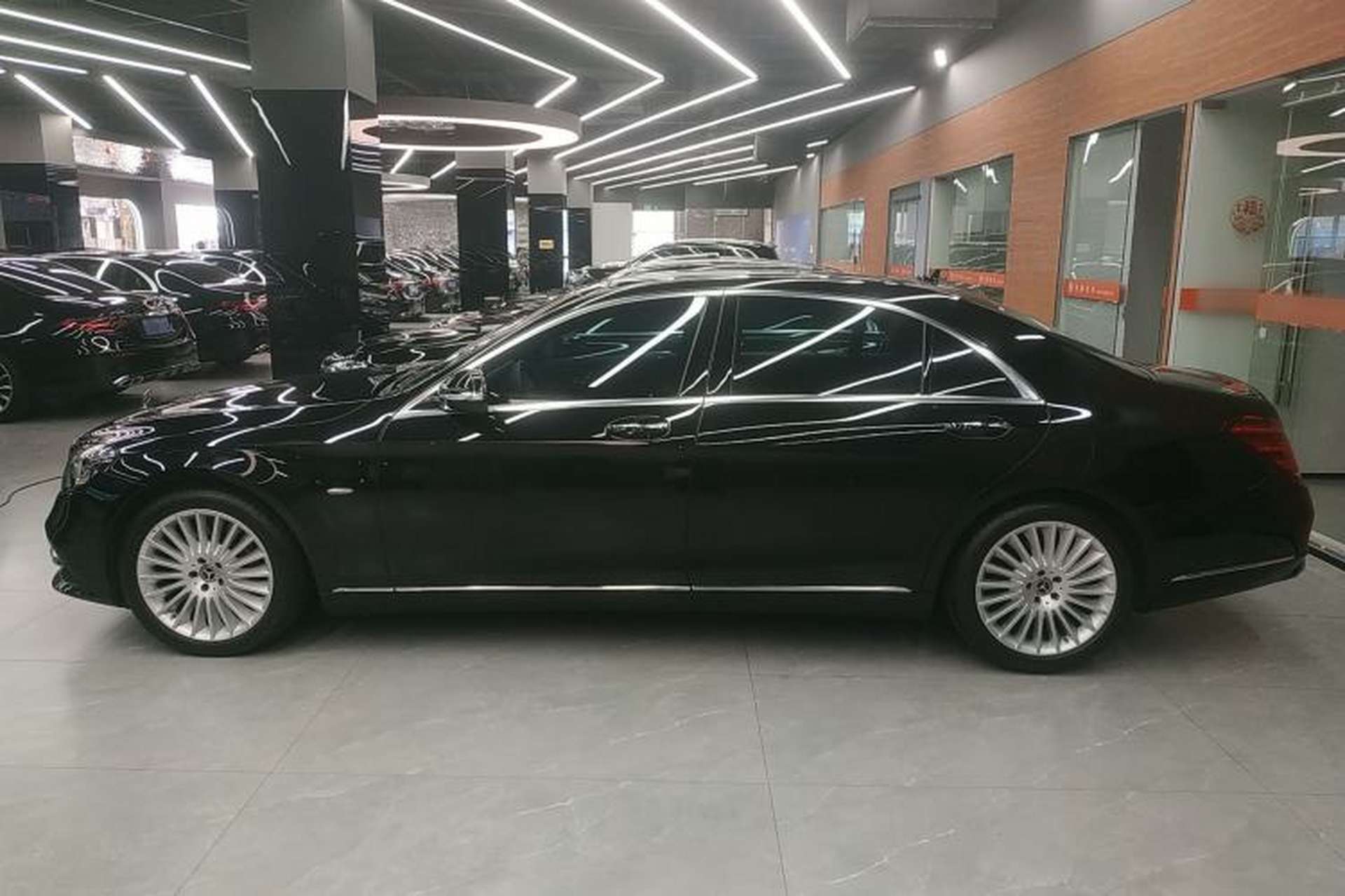 Used Mercedes-Benz S-Class 2020 S 350 L Business Class Ultimate Edition Left Side