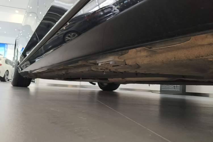 Used Mercedes-Benz S-Class 2020 S 350 L Exclusive Edition Prestige Collection Left Side Sill