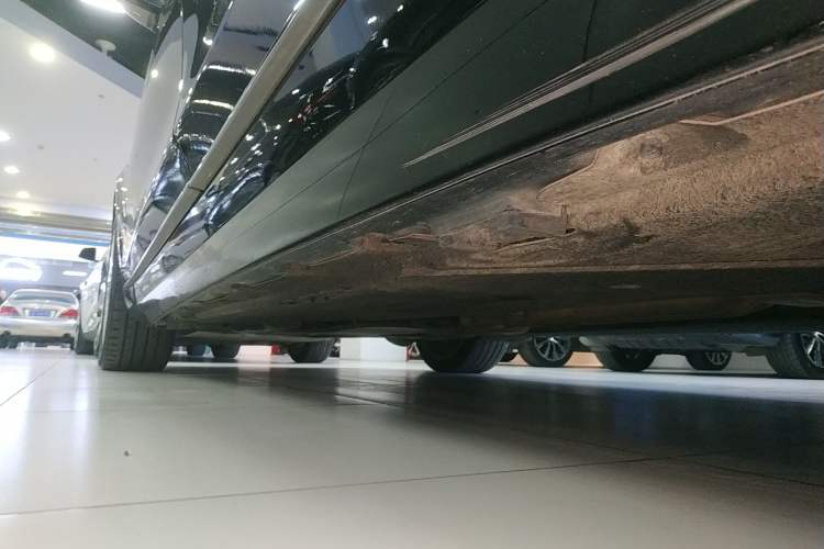 Used Mercedes-Benz S-Class 2020 S 350 L Business Class Ultimate Edition Left Side Sill