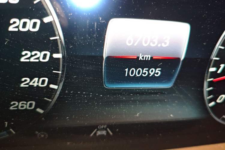 Used Mercedes-Benz S-Class 2020 S 350 L Exclusive Edition Prestige Collection Odometer Close Up