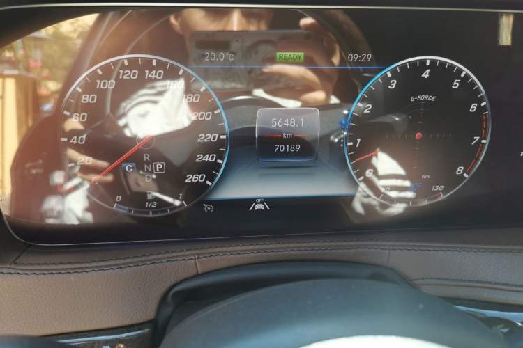 Used Mercedes-Benz S-Class 2020 S 350 L Exclusive Edition Prestige Collection Odometer Close Up