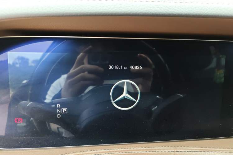 Used Mercedes-Benz S-Class 2020 S 350 L Business Class Ultimate Edition Odometer Close Up
