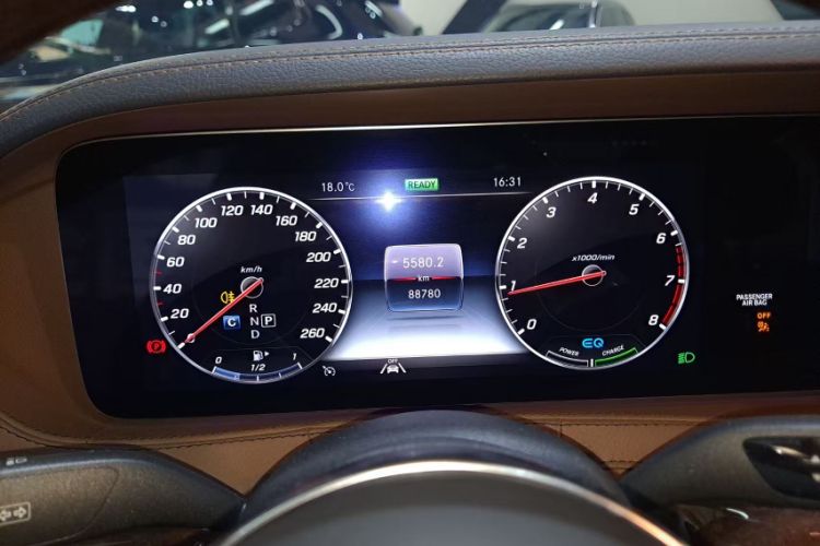 Used Mercedes-Benz S-Class 2020 S 350 L Exclusive Edition Prestige Collection Odometer Close Up