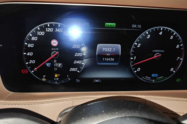 Used Mercedes-Benz S-Class 2020 S 350 L Business Class Ultimate Edition Odometer Close Up