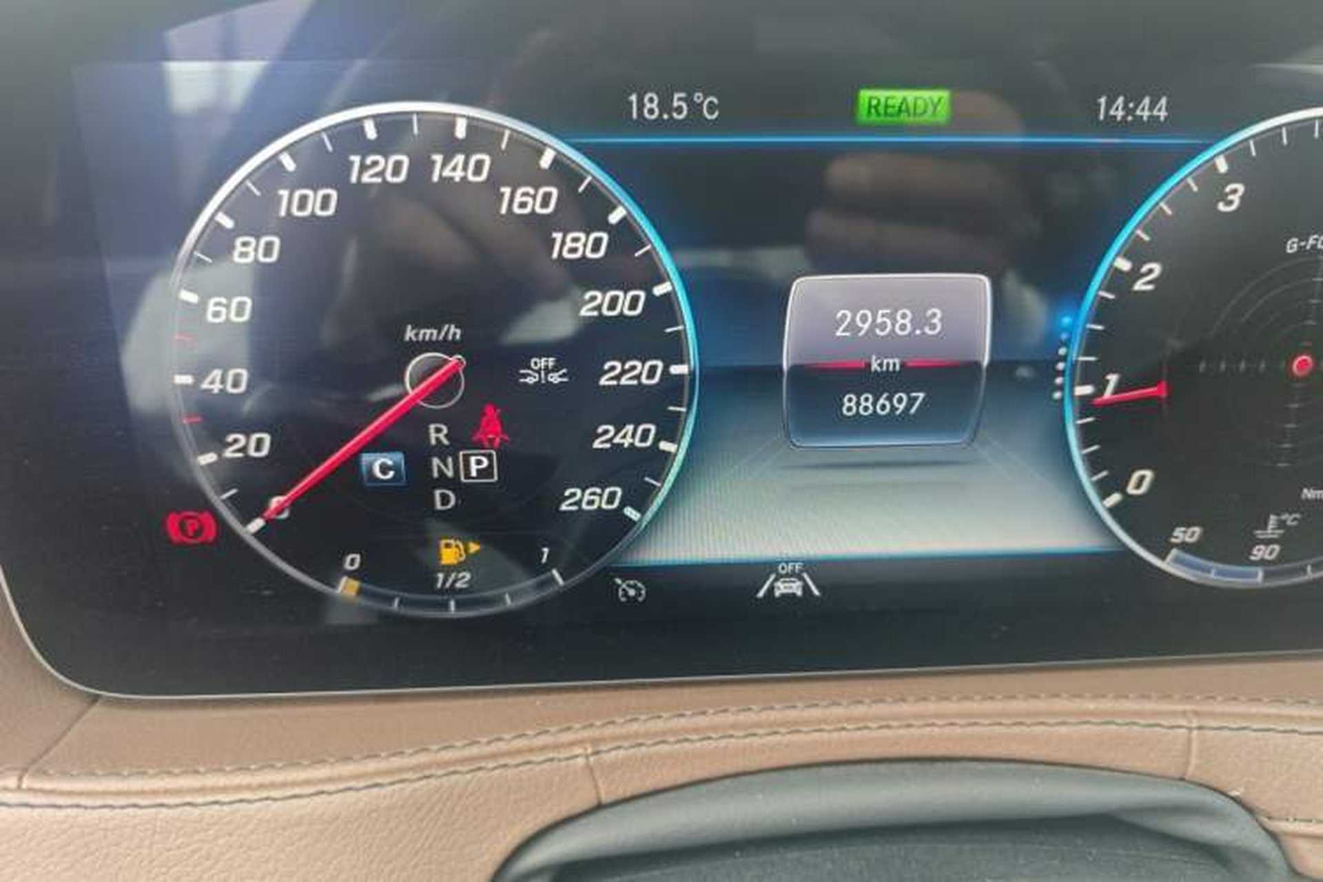 Used Mercedes-Benz S-Class 2020 S 350 L Business Class Ultimate Edition Odometer Close Up